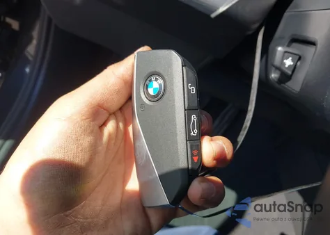 2025 BMW 530I z USA, uszkodzony, nr VIN WBA43FJ04SCT58288